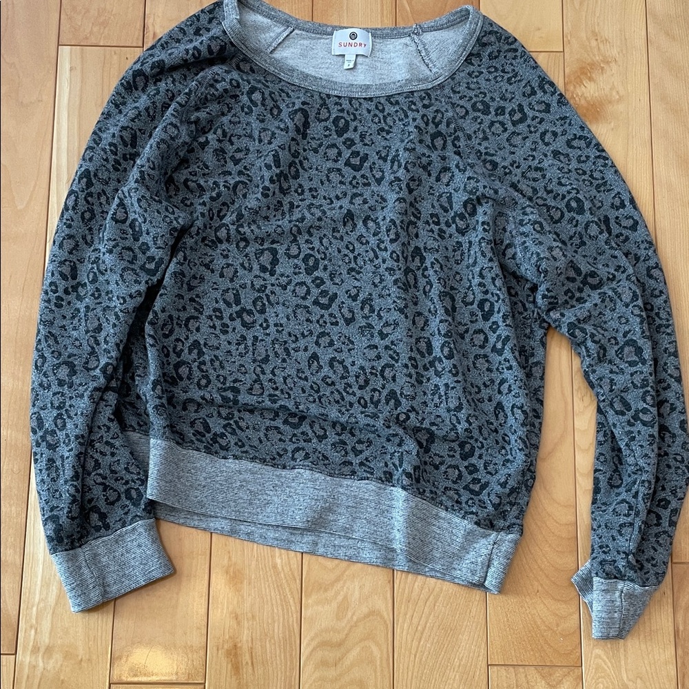 Sundry Charcoal Leopard Print Crew Neck Sweater M